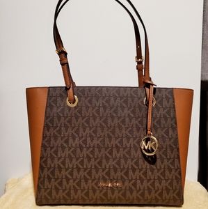 Two Tone Large Michael Kors Tote Bag